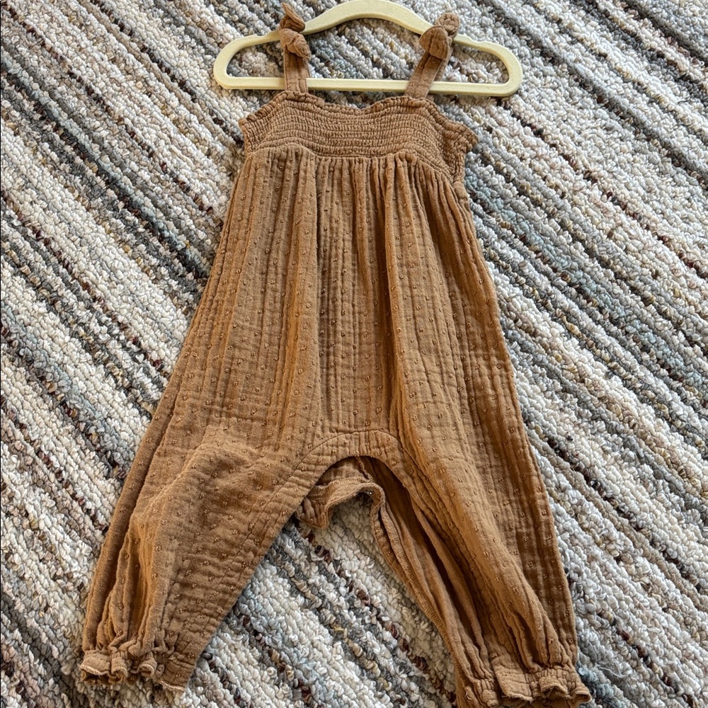 Old Navy Bodysuit 6-12 Months